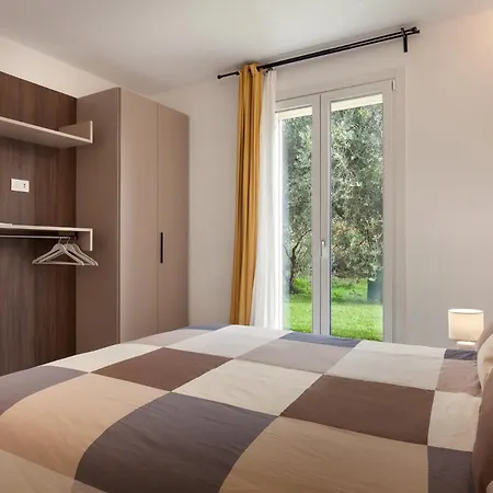 Apartman Manzoni 1 *